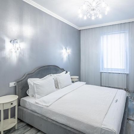 Ferienwohnung Romari Вічева 1 Lemberg Exterior foto